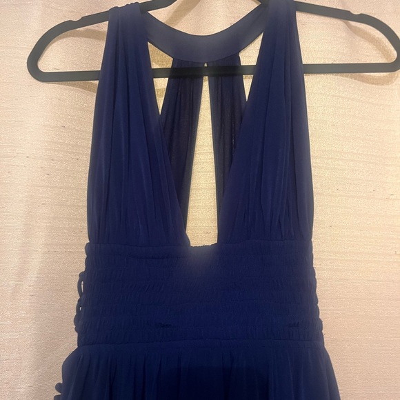 Express dress - Picture 2 of 6